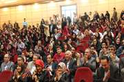 مراسم تقدیر از اساتید برگزیده دانشگاه در سیزدهمین همایش نکوداشت مقام استاد شماره سه 15/2/94 عکس: سمیه عبدالمالکی